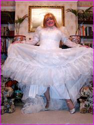 Click to enlarge Miss Denise Hewitt's wonderful Mega Photo!
