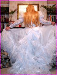 Click to enlarge Miss Denise Hewitt's wonderful Mega Photo!