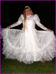 Click to enlarge Miss Denise Hewitt's wonderful Mega Photo!