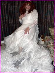 Click to enlarge Miss Denise Hewitt's wonderful Mega Photo!