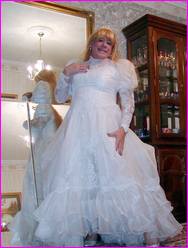 Click to enlarge Miss Denise Hewitt's wonderful Mega Photo!