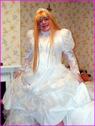 Click to enlarge Miss Denise Hewitt's wonderful Mega Photo!