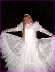 Click to enlarge Miss Denise Hewitt's wonderful Mega Photo!