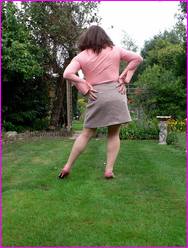 Click to enlarge Miss Denise Hewitt's wonderful Mega Photo!
