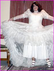 Click to enlarge Miss Denise Hewitt's wonderful Mega Photo!