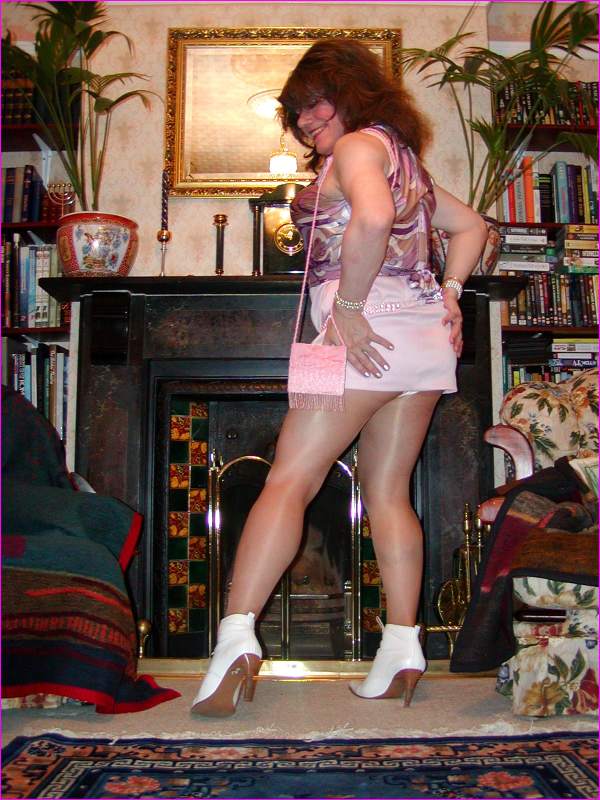 Denise : Your Favourite TV Super-Model!