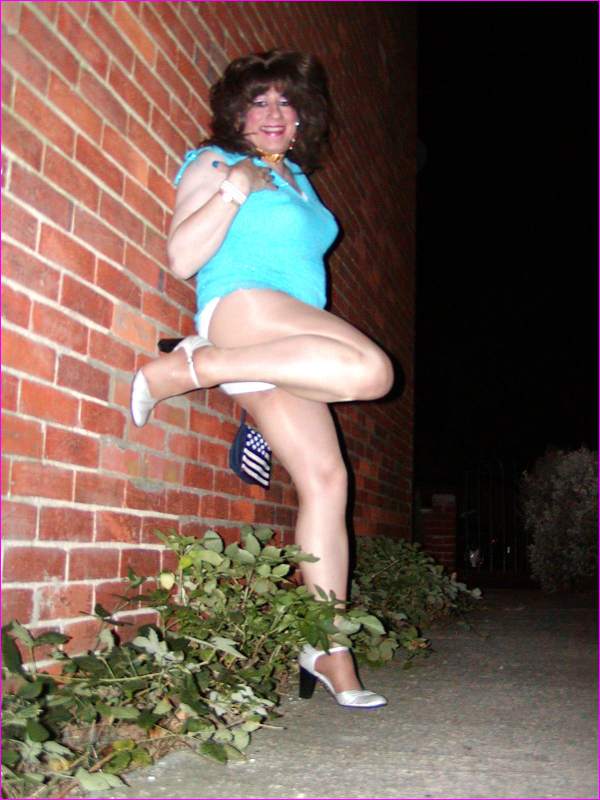 Denise : Your Favourite TV Super-Model!
