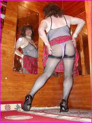 [Click NOW for your MEGA sexy photo of Miss Denise Hewiit!..]