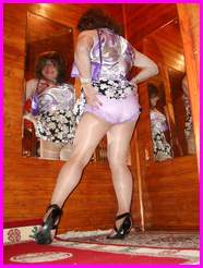 [Click to enlarge Miss Denise Hewitt's MEGA TV Photo!]