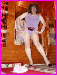 [Click to enlarge Miss Denise Hewitt's MEGA TV Photo!]