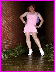 [Click to enlarge Miss Denise Hewitt's MEGA TV Photo!]