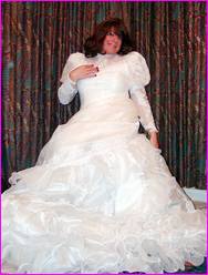 Click to enlarge Miss Denise Hewitt's wonderful Mega Photo!
