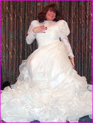 Click to enlarge Miss Denise Hewitt's wonderful Mega Photo!