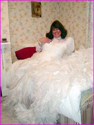 Click to enlarge Miss Denise Hewitt's wonderful Mega Photo!
