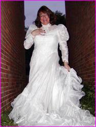 Click to enlarge Miss Denise Hewitt's wonderful Mega Photo!