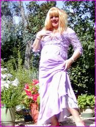 Click to enlarge Miss Denise Hewitt's wonderful Mega Photo!