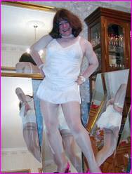 Click to enlarge Miss Denise Hewitt's wonderful Mega Photo!