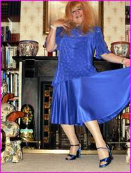 Click to enlarge Miss Denise Hewitt's wonderful Mega Photo!