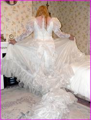 Click to enlarge Miss Denise Hewitt's wonderful Mega Photo!