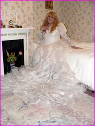 Click to enlarge Miss Denise Hewitt's wonderful Mega Photo!