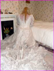 Click to enlarge Miss Denise Hewitt's wonderful Mega Photo!