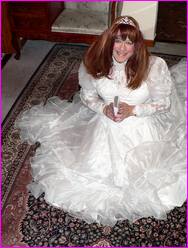 Click to enlarge Miss Denise Hewitt's wonderful Mega Photo!