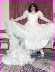 Click to enlarge Miss Denise Hewitt's wonderful Mega Photo!