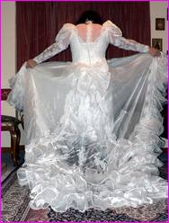 Click to enlarge Miss Denise Hewitt's wonderful Mega Photo!