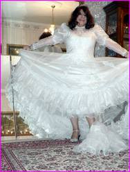 Click to enlarge Miss Denise Hewitt's wonderful Mega Photo!