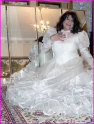 Click to enlarge Miss Denise Hewitt's wonderful Mega Photo!