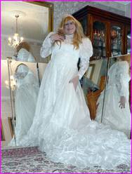 Click to enlarge Miss Denise Hewitt's wonderful Mega Photo!