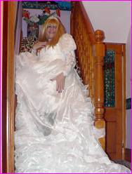 Click to enlarge Miss Denise Hewitt's wonderful Mega Photo!