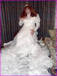 Click to enlarge Miss Denise Hewitt's wonderful Mega Photo!