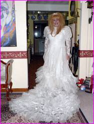 Click to enlarge Miss Denise Hewitt's wonderful Mega Photo!