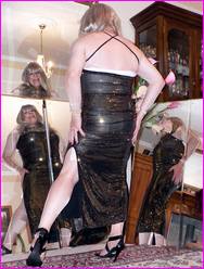 Click to enlarge Miss Denise Hewitt's wonderful Mega Photo!