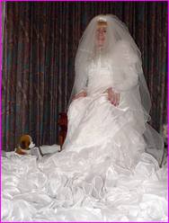Click to enlarge Miss Denise Hewitt's wonderful Mega Photo!